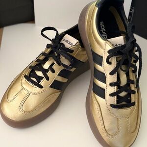 Adidas Barreda Decode Lux Size 7 Metallic Gold and Black Sneakers NWOT in box